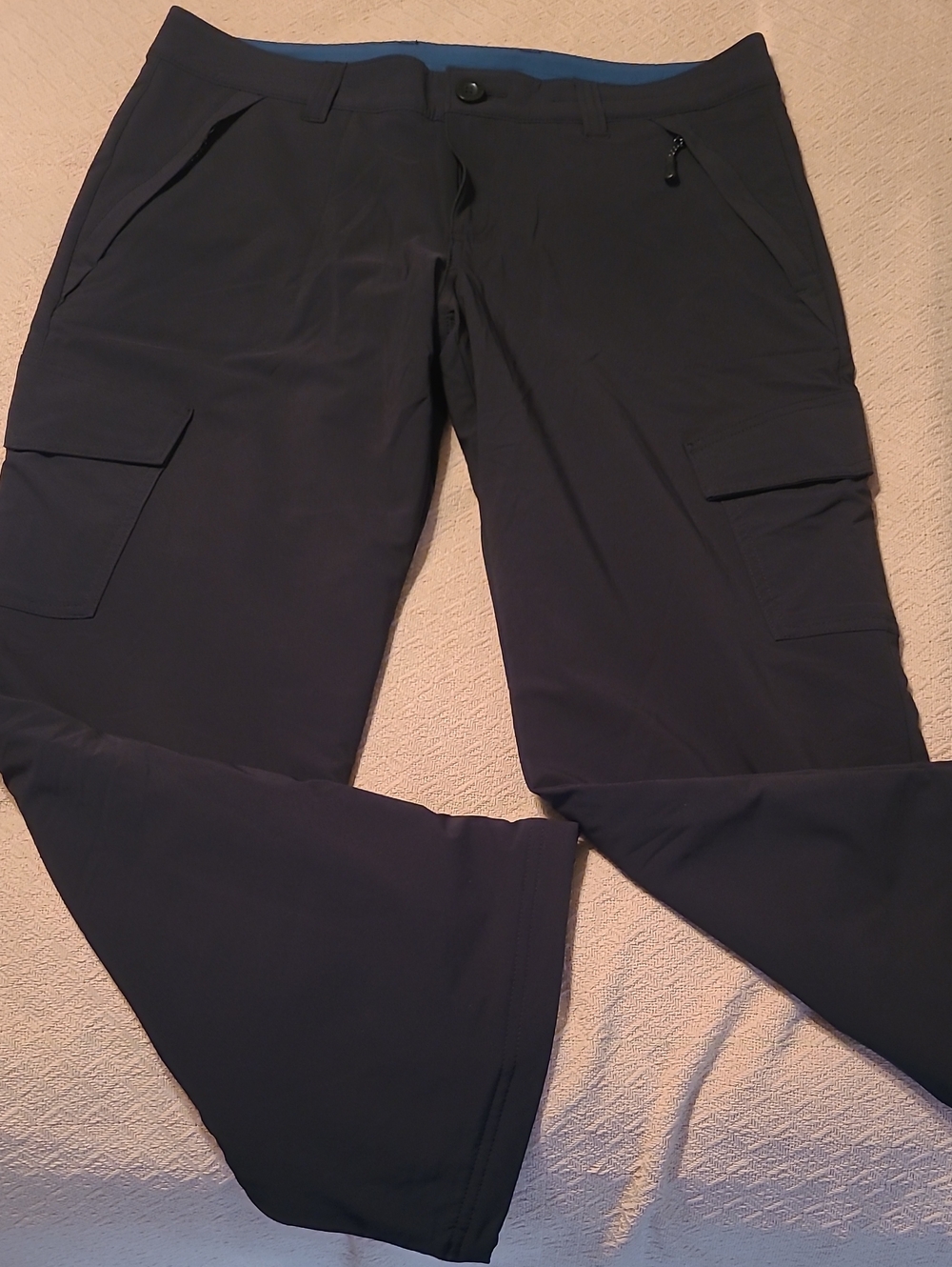 Eddie Bauer Navy Flwece Lined Cargo Pants with Utility Pockets